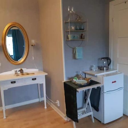 Lyxigt Rum Med Eget/Badrum Med Spa Kaensla Jönköping Extérieur photo